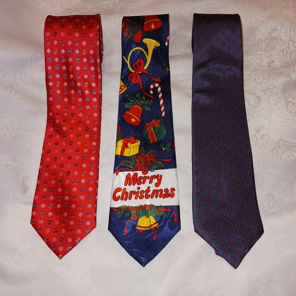 3 Christmas Ties Holiday Traditions by Hallmark Florence BK Inc & LS Ayres - Picture 3 of 10